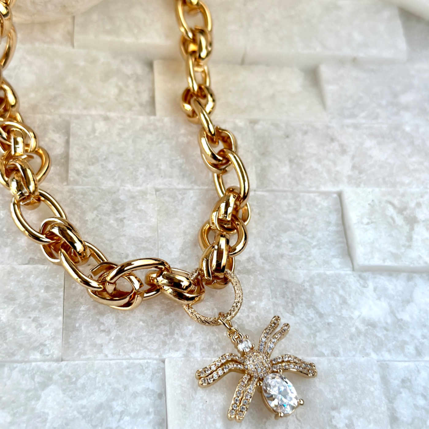 GOLDEN SPARKLE NECKLACE 9