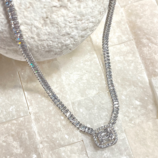 CRYSTAL WATERWAY NECKLACE 3