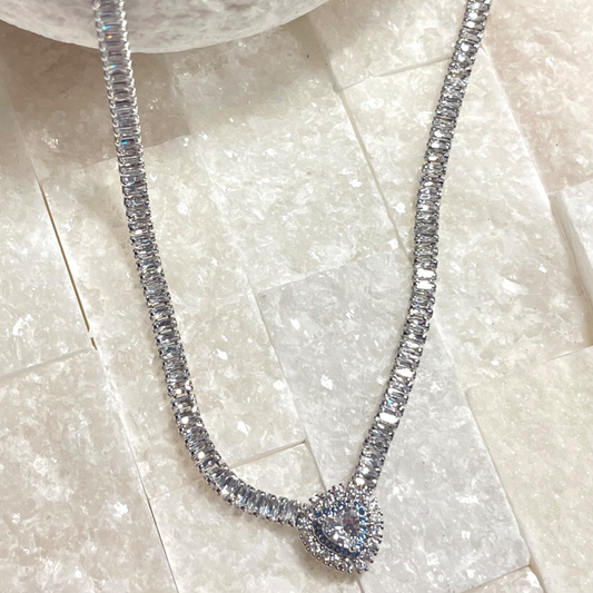 CRYSTAL WATERWAY NECKLACE 2