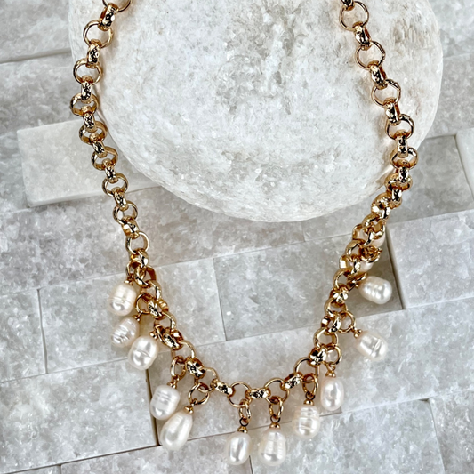 GOLDEN SPARKLE NECKLACE 1