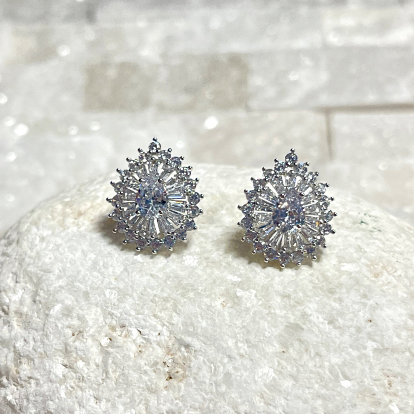 CRYSTAL EARRINGS 10